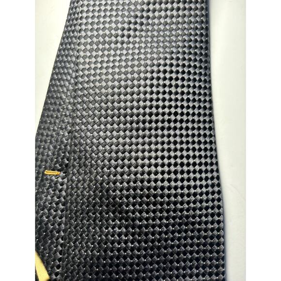 Donald J Trump Signature Collection Tie 100% Silk Navy/Gray & Black Textured 61" - Picture 6 of 6